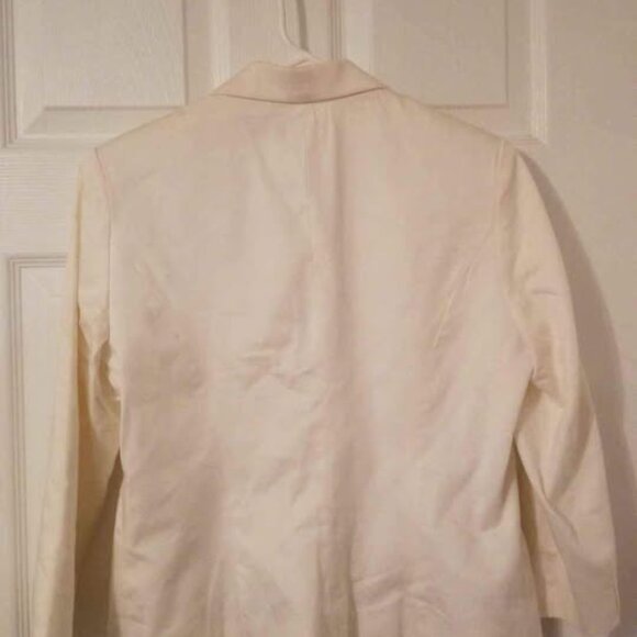 Cream Blazer - Size 6 (small medium) - Picture 3 of 3